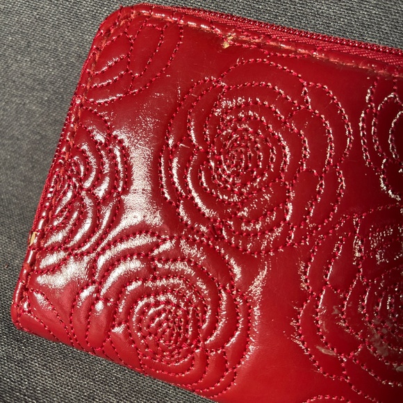 Steven Madden Red Rose Embroidered Wallet - Picture 5 of 8